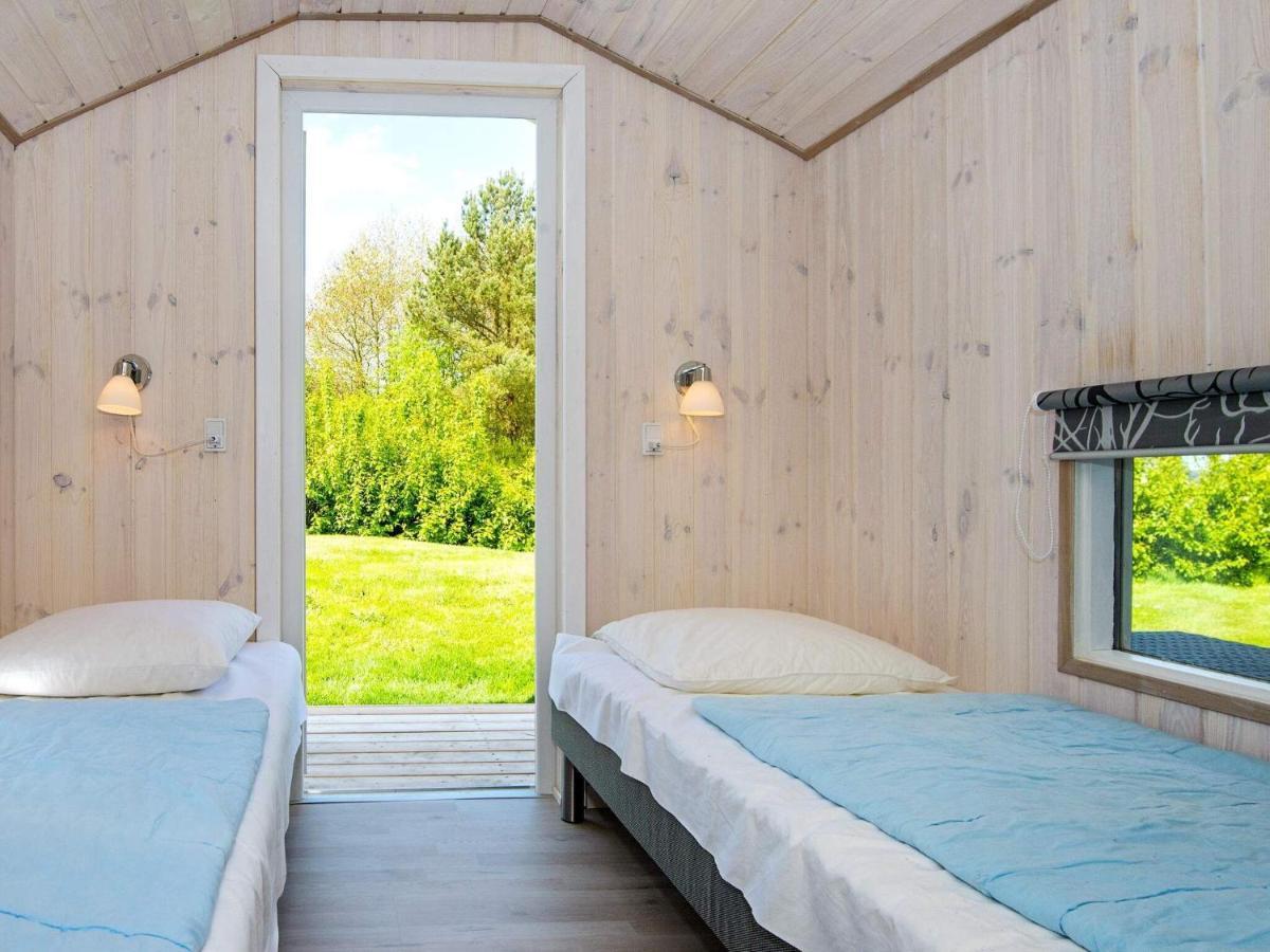 8 Person Holiday Home In Hejls ภายนอก รูปภาพ